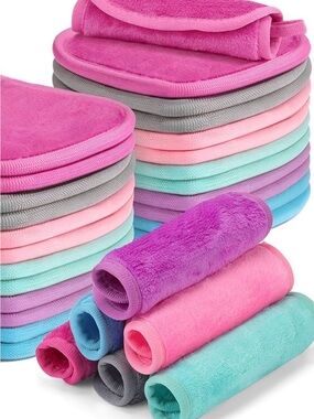 SET of 2 😶‍🌫️ Reusable Makeup Remover Cloths